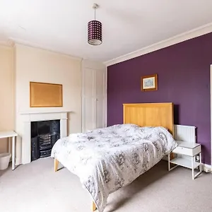 Park View House - Sleeps 6 York