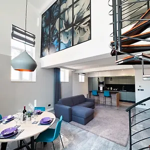 Apartment Florette Suite 2Br With Stunning Lounge Terrace By Arcobnb